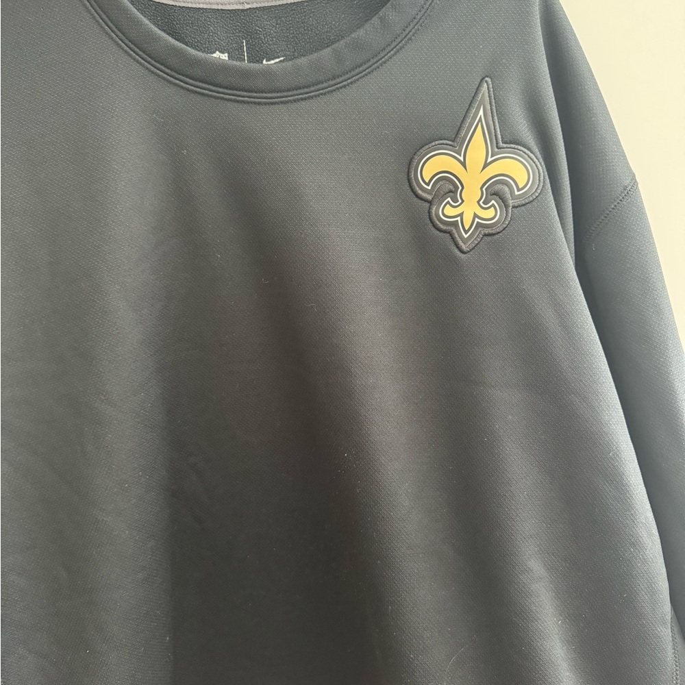 saints XL on field crew neck